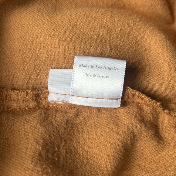 Me & Arrow Crew Neck Pullover Tan Flannel Top, S - Picture 8 of 8